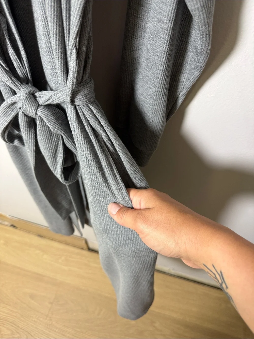 Tommy John Gray Wrap Robe with Self-Tie Belt Size Medium